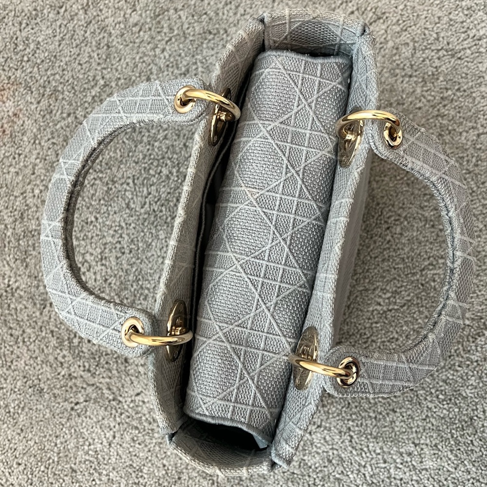 【残り僅か】Dior LADY DIOR D-LITE BAG MEDIUM Lady D-Lite - Bags | DIOR
